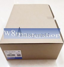 1PC NEW OMRON TOUCH SCREEN NT31-ST121B-V2