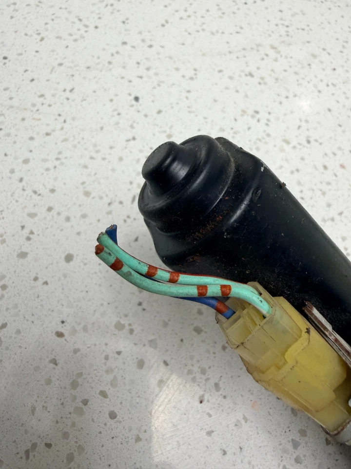 1983-85 TOYOTA SUPRA MA67 REAR WIPER MOTOR 85120-14030 OEM USED B473-8 - Image 4 of 4