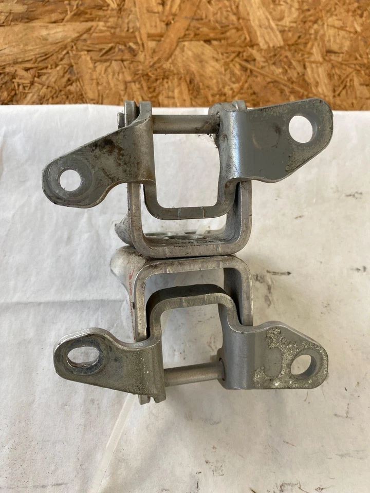 2000 - 2005 DODGE NEON SXT Sedan Rear Door Lock Latch Actuator Left Side LH - Image 3 of 4