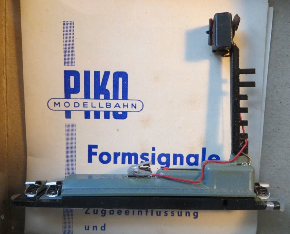 PIKO 5410/519/8 H0 Siba Form-Gleissperrsignal mit Anleitung in OVP - Bild 2 von 3