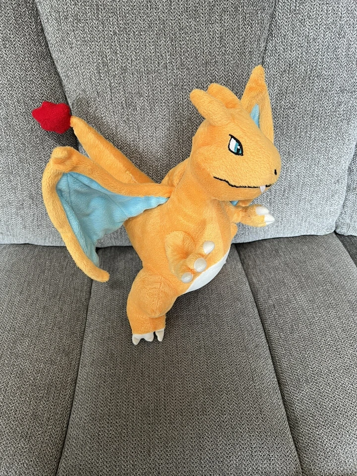 Peluche Nintendo Pokemon CHARIZARD 12" Alto Banpresto - Nuevo Con Etiquetas  Foto 2 de 4