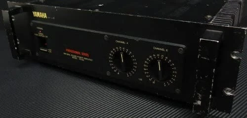 Yamaha P2100 - Image 2 of 3