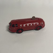 Vintage ERTL 1934 Texaco Diamond T Tanker DOODLE BUG Diecast Bank NIB 1994 B195