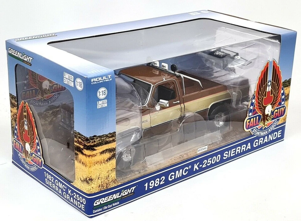 Greenlight 1/18 GMC K-2500 Sierra Grande 1982 Fall Guy Lee Majors Pick Up Truck - Image 2 of 4