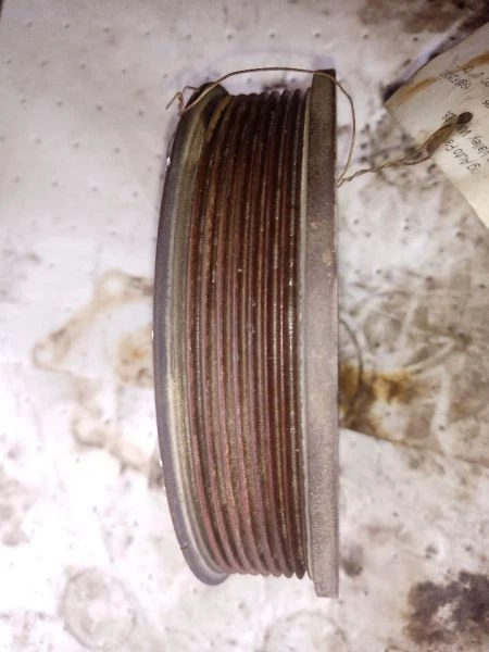 Equilibrador armónico 8-330 de 1999 Ford F250SD 5,4 L 8448554 Foto 3 de 4