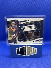 2024 Absolute Drake Maye Tools Of The Trade Triple RC Patch 15/249 Pats