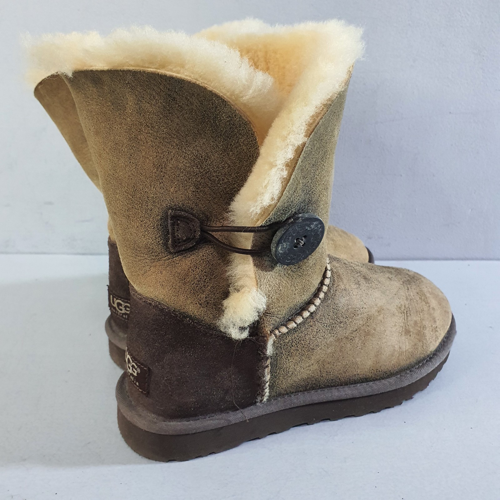 UGG Boots Bomber Brown Bailey Button Sheepskin An… - image 13