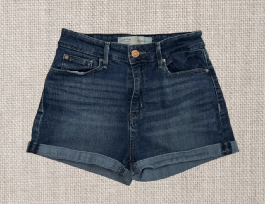 Short Levi's Vintage En Jean Bleu Foncé - Taille 28/10, Occasion Très Bon état