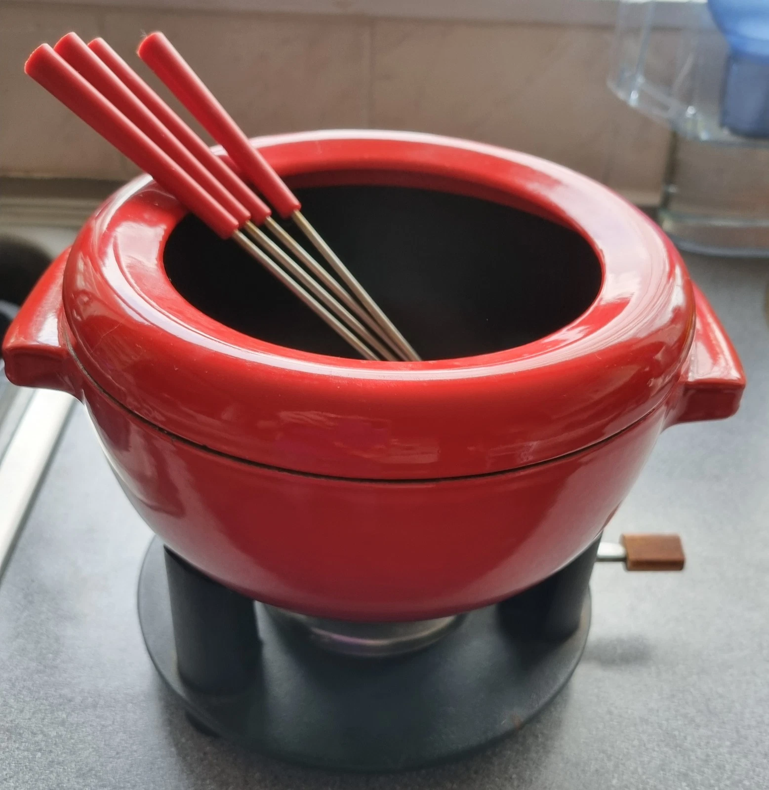 STAUB - Vintage Cast Iron Fondue Set including New Extra Forks Lovely Condition
Opens in a new windo