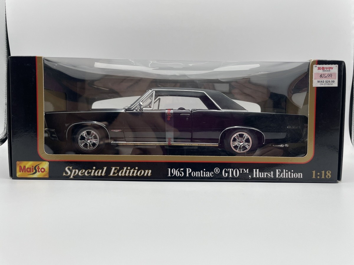 Maisto 1965 Pontiac GTO Hurst Edition - 1/18 Scale Diecast