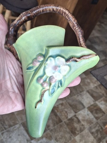 Roseville Art Pottery Apple Blossom Wall Pocket 366-8 Vintage MCM Green "NICE"