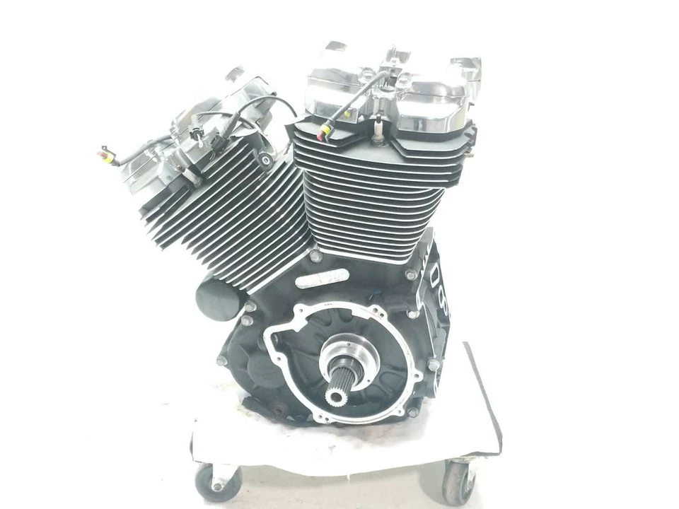 Motor Harley FLHTCUTG Tri Glide Ultra 17 107ci ¡GARANTIZADO 12,8 K millas! Foto 3 de 4