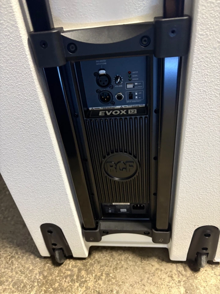 subwoofer eléctrico rcf evox 12, 12", blanco Foto 3 de 4