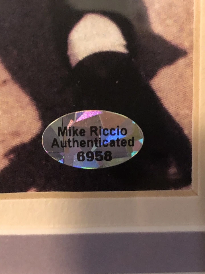 Foto firmada por Phil Rizzuto de los Yankees de Nueva York 8X10 con marco de madera personalizado certificado de autenticidad 6958 Foto 3 de 4