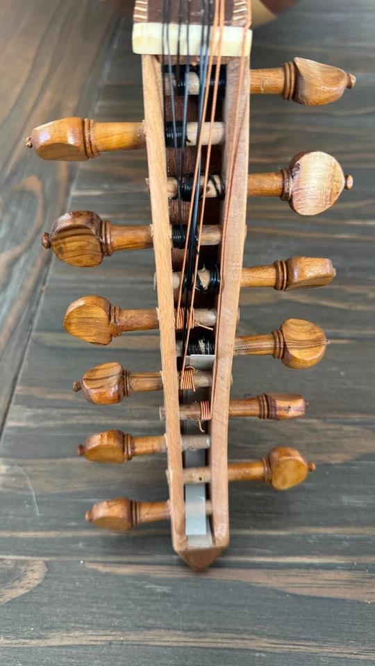 Instrumento de cuerda turco árabe con respaldo de tazón de laúd Oud a rayas hecho a mano arte musical Foto 3 de 4