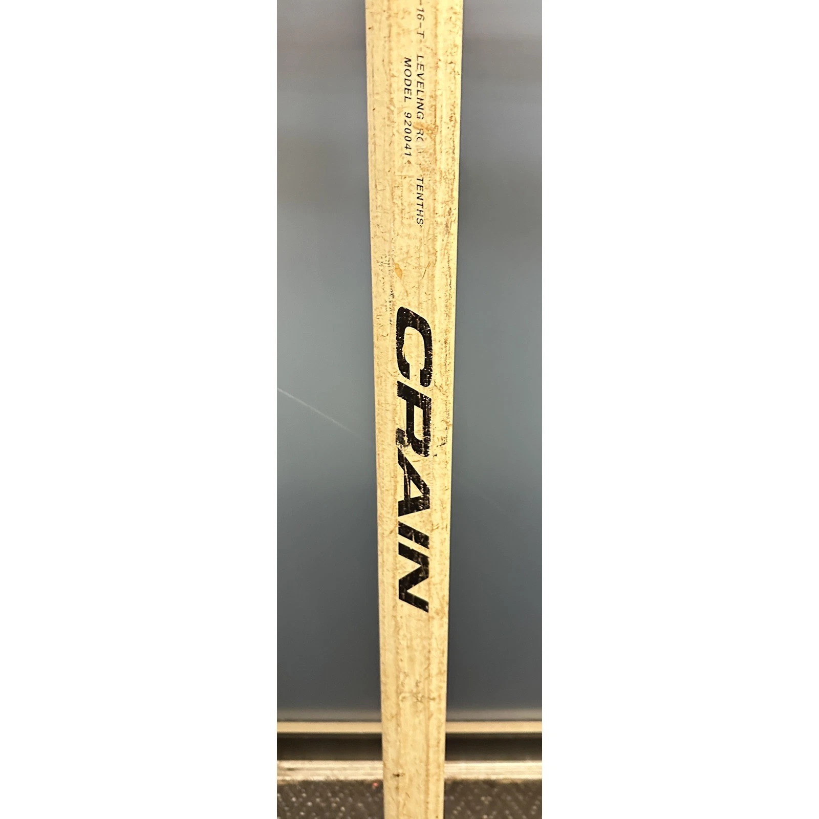 Crain CR-16-T Telescoping Leveling Rod 16ft Fiberglass Surveying Tool - product detail image 6