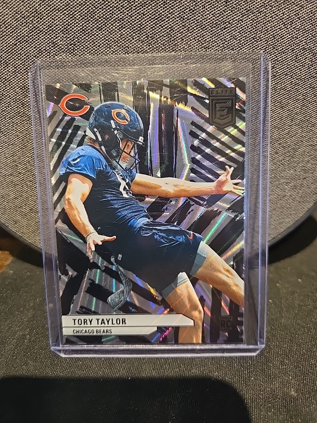 2024-25 Elite TORY TAYLOR #101 Razzle Dazzle SSP CASE HIT Rookie RC, Bears