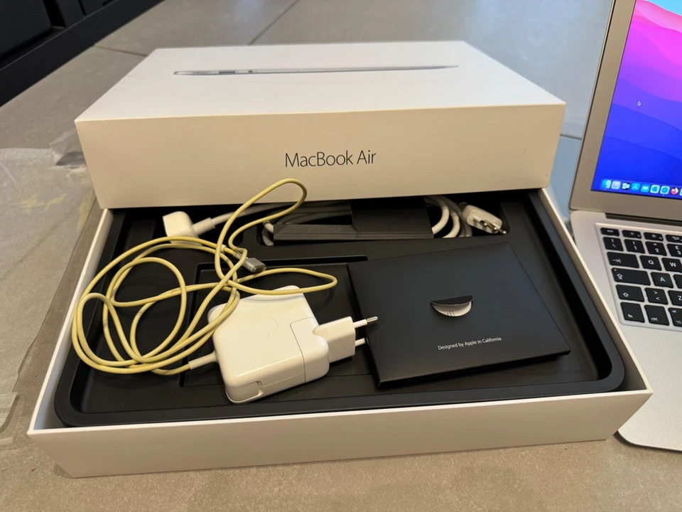 Apple MacBook Air 13" 2015 · i5 · 4GB · 256GB, foto 4 di 5