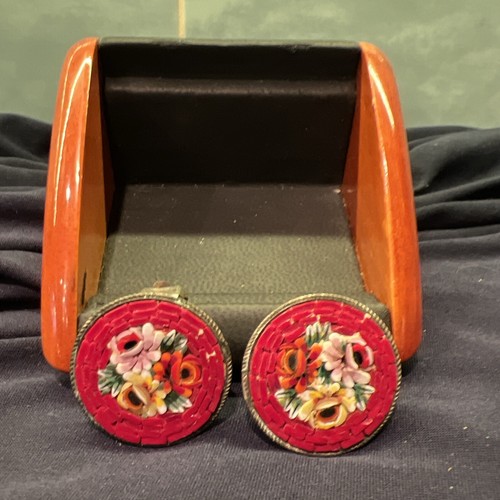 Vintage Italian Micro Mosaic Clip On Earrings Floral Design 1” With Display Case - Picture 9 of 15