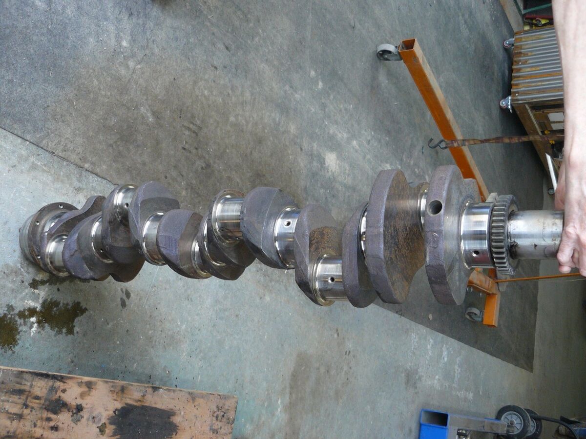 Detroit Diesel 6-71 Crankshaft OEM Part# 5182940 STD Mains Detroit Diesel 6-71 Crankshaft OEM Part# 5182940 STD Mains