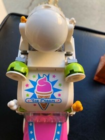 LEGO Movie 70804 Ice Cream Machine, incomplete Ice Cream Truck, improvised.