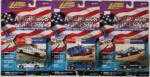 1999 Johnny Lightning Americas Finest Ford Crown Victoria, Chevy Caprice & Tahoe - Picture 1 of 10