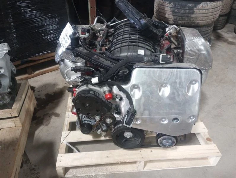 2023 Chevrolet Corvette 6.2L LT2 Engine with Accessories 10 miles 2761534 - Image 2 of 4