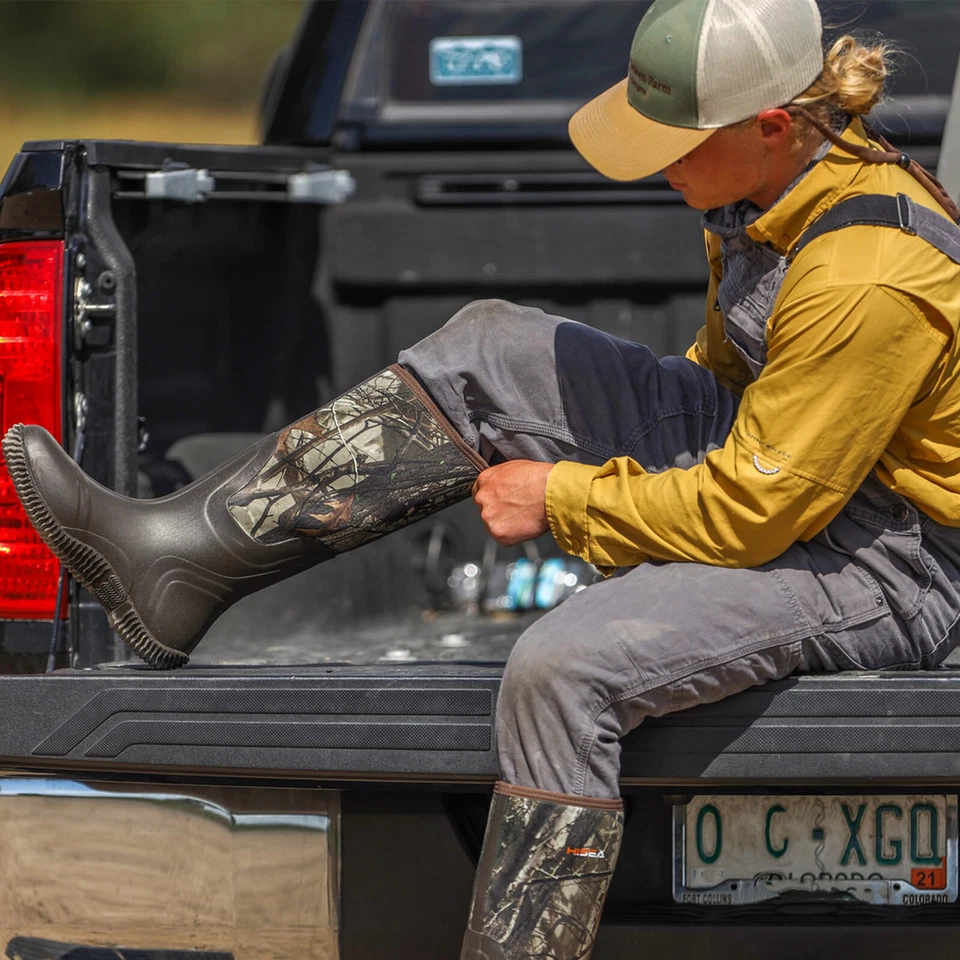 HISEA Men Rain Boots Waterproof Insulated Neoprene Rubber Outdoor Mud Work Boots - Image 3 of 4