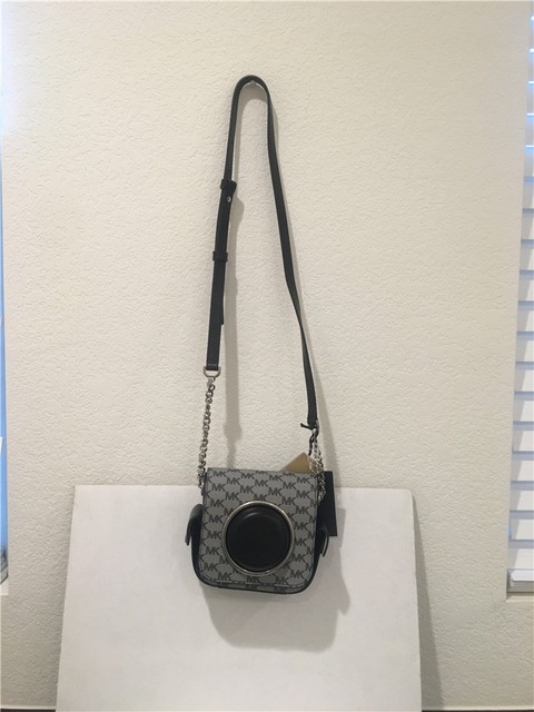 michael kors scout camera bag
