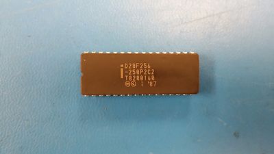 (5 PCS) D28F256-250P2C2 INTEL IC, FLASH,32KX8, 250ns CMOS,CER DIP,32PIN