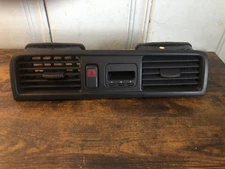 1997-2001 Honda CR-V Center Dash Vent Dual Middle Air Vents Clock OEM  CRV 2000