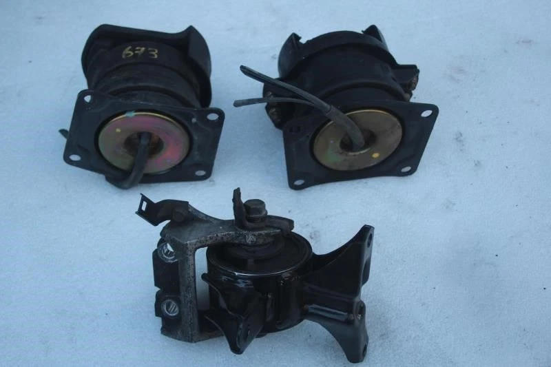 ACURA TL 2000 2001 2002 2003 SOPORTES MOTOR 3 PIEZAS MODELO BASE Foto 2 de 4