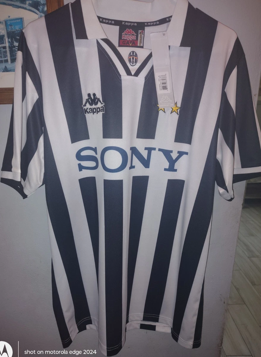 Juventus Kappa In International Club Soccer Fan Apparel