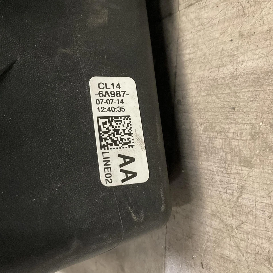 2011-2014 LINCOLN NAVIGATOR Air Cleaner Assembly 5.4L Factory OEM Replacement - Image 2 of 4