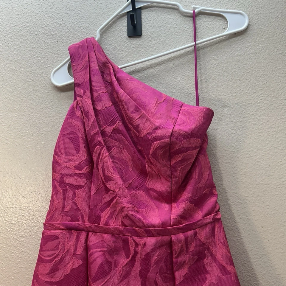 Vestido Pamella Roland Talla 6 Formal Rosa Floral Jacquard Alto Bajo Un Hombro Foto 3 de 4