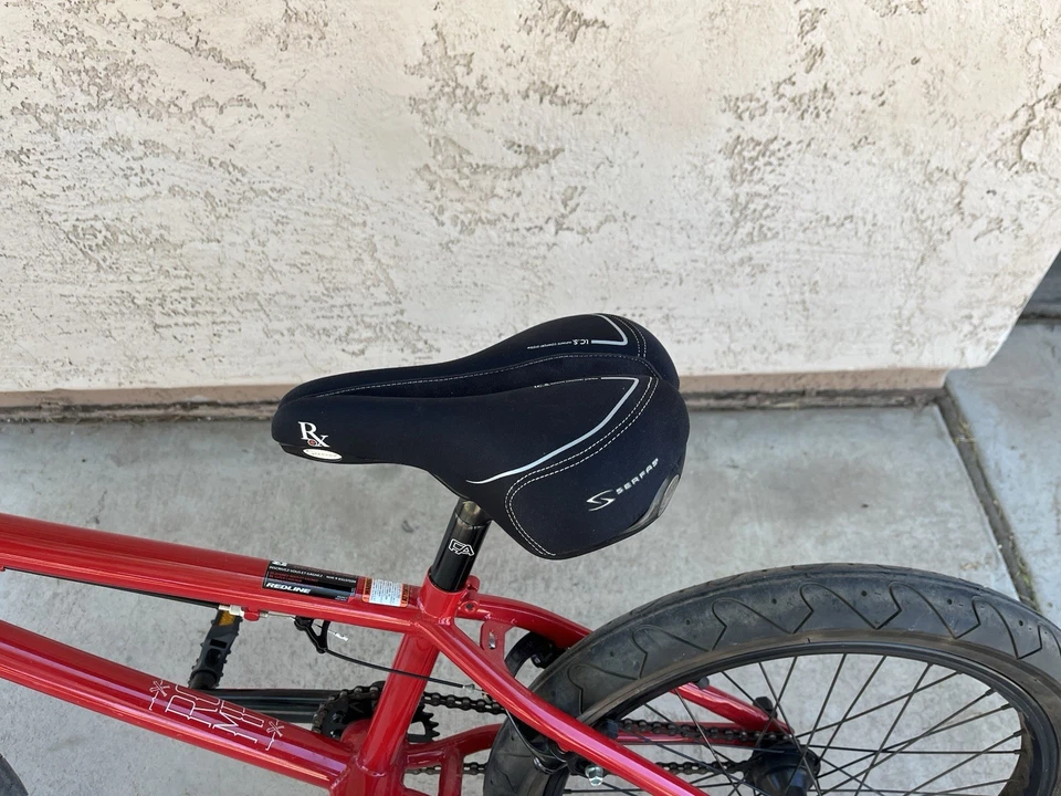 Bicicleta Redline Romp BMX Roja 20 con Asiento Serfas RX - Se vende por más de $450 Foto 3 de 4