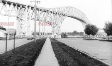 25DD638 NEG/PRINT 1993 GRAND TRUNK WESTERN RAILROAD DEPOT BRIDGE PORT HURON MI