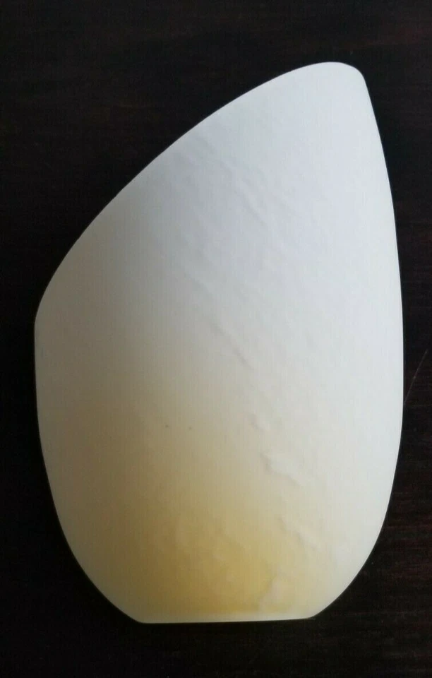 Mini accesorio colgante Thomas Lighting; vidrio estilo crema pintado a mano Foto 3 de 4