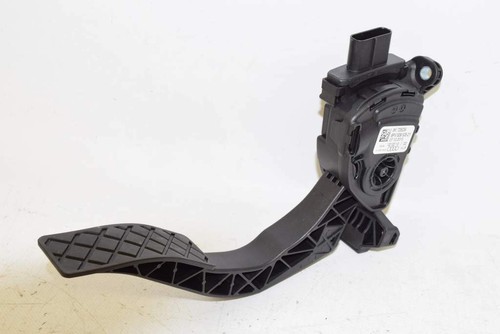 Set 3 Pedali In Alluminio E Gomma Per Frizione Freno Acceleratore Per Audi A4 A5 A6 A8 Q5