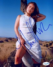 Haley Lu Richardson "Ponies" AUTOGRAPH Signed Autographed 8x10 Photo ACOA