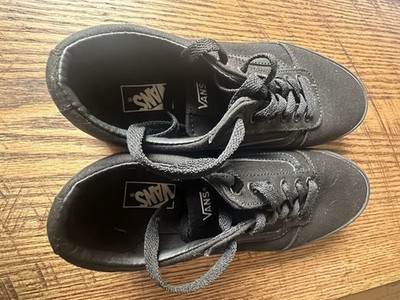 VANS Off the Wall  Youth Size 5 Black/Black Canvas Shoes