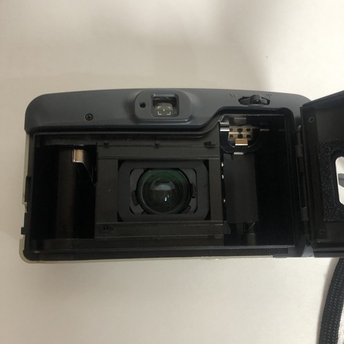 Yashica Zoommate 80 38-70mm Zoom Point & shoot Compact 35mm Film Camera - Picture 5 of 11