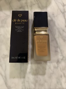 cle de peau liquid foundation