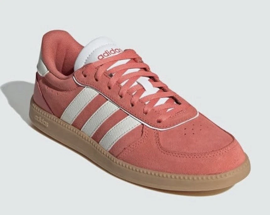 adidas gazelle silver green womens Adidas Women's Ozweego Shoes main image 0