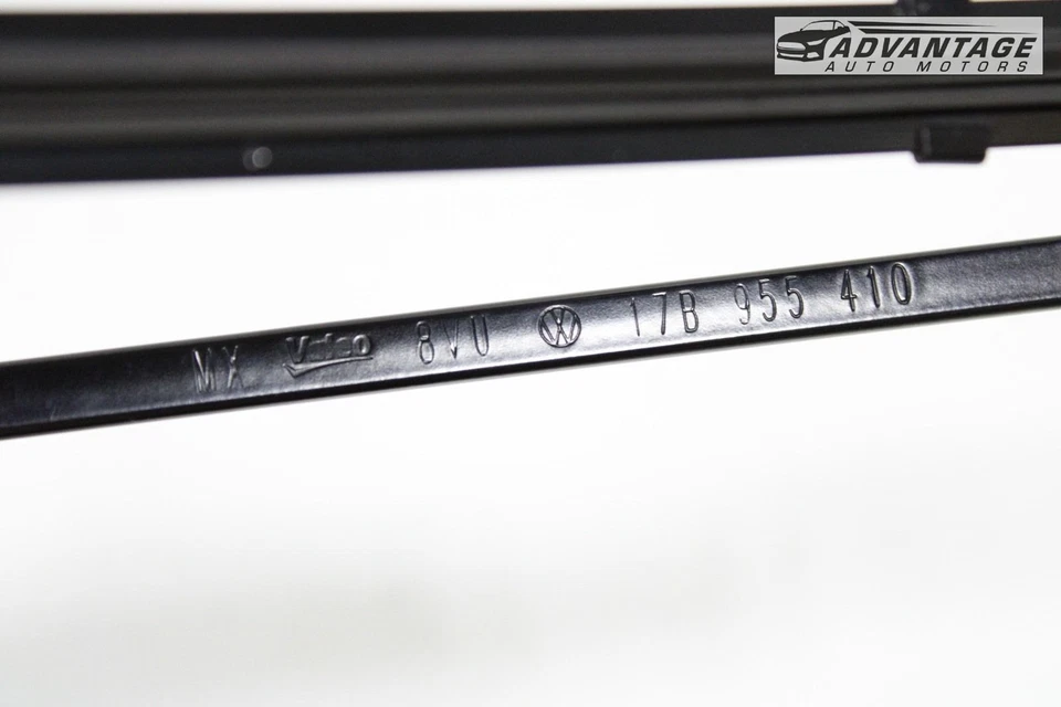 Brazo limpiaparabrisas derecho Volkswagen Jetta A7 2019-2025 con hoja OEM Foto 4 de 4