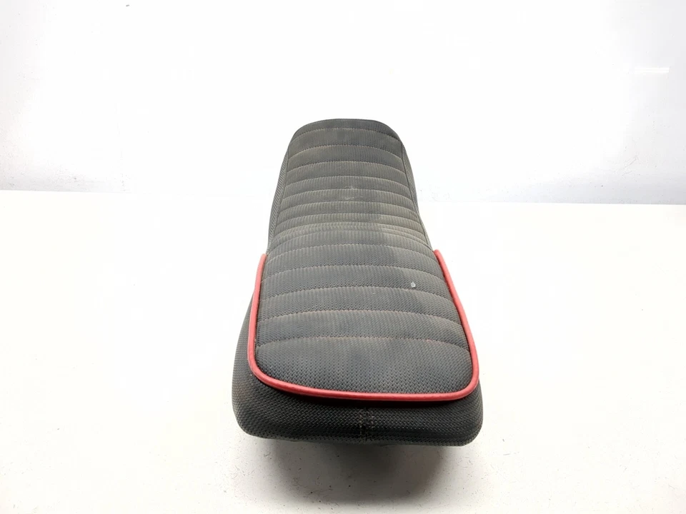 91-03 Honda CB750 Nighthawk 750 completo de una pieza asiento de pasajero conductor personalizado Foto 2 de 4
