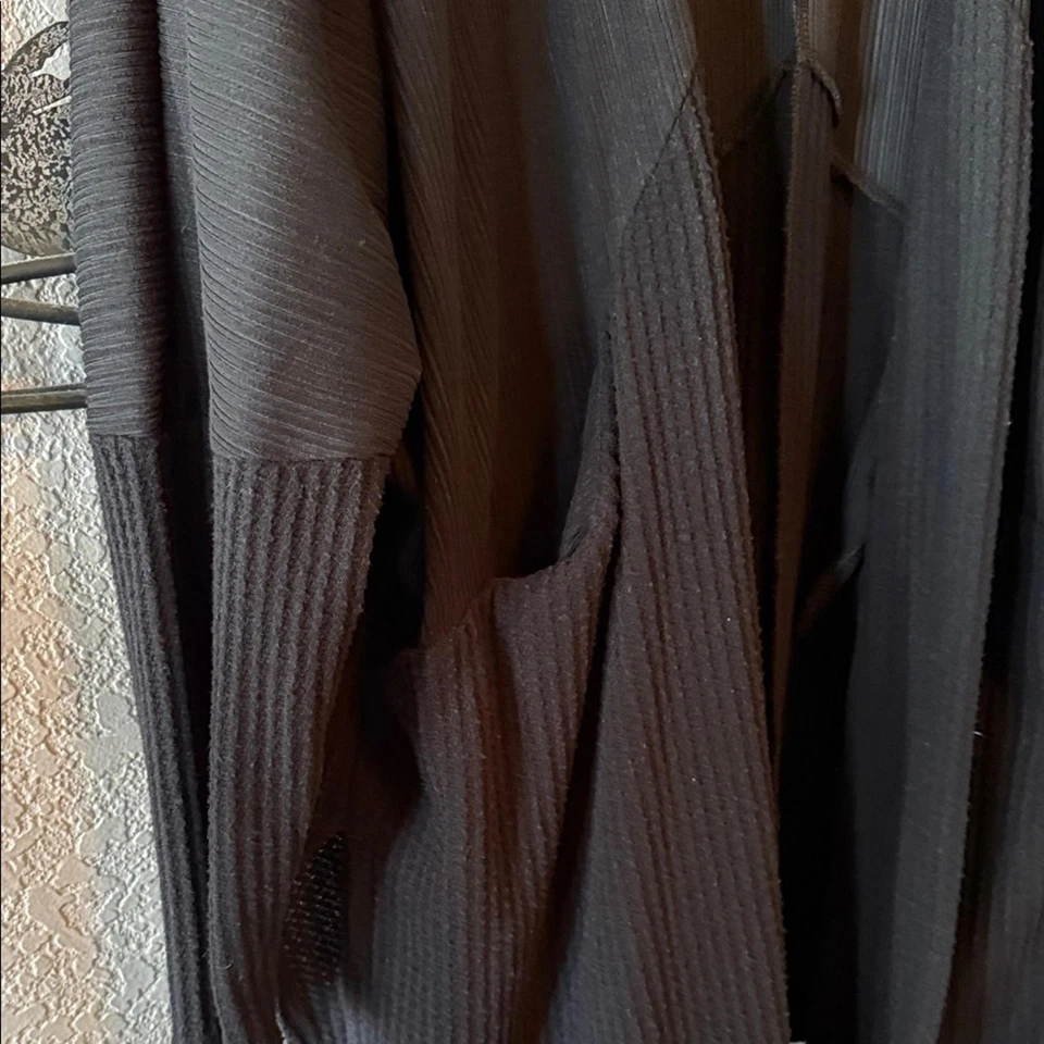 Cárdigan Maurices negro frente abierto Foto 3 de 4