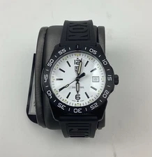 Luminox XS.3127M Pacific Diver Ripple Men's Stainless Steel Dive Watch