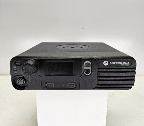 Motorola MotoTRBO XPR4350 UHF 403-470 MHz 32 CH 40W digitale (CONNECT PLUS) - Foto 2 di 7