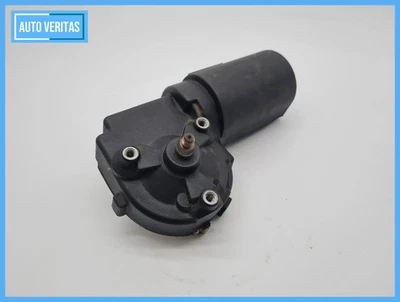 Original Mercedes-Benz E-Class (W124) windscreen wiper engine 0390241425 - Image 1 of 4